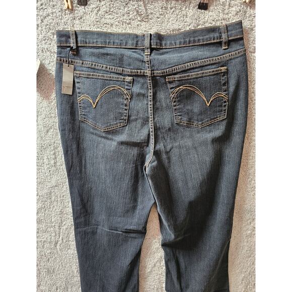 NWT Venezia Lane Bryant Right Fit Tall‎ Stretch Flare Blue Jeans Size 16 Tall - Picture 2 of 3
